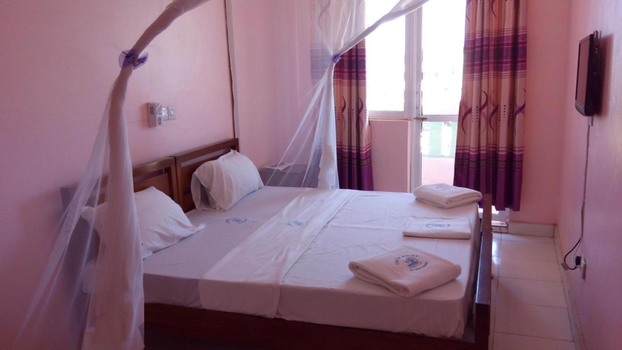 Checkpoint Inn Hotel, Mombasa Zewnętrze zdjęcie