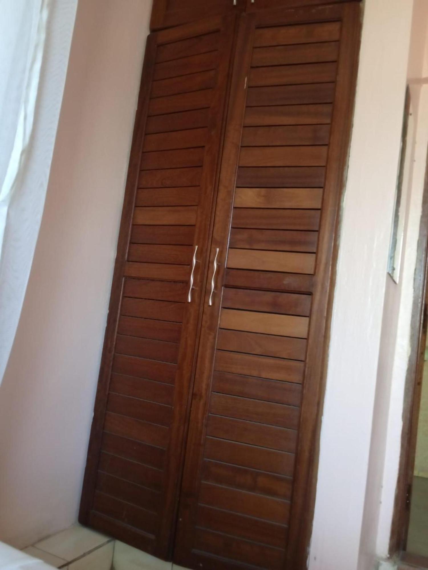 Checkpoint Inn Hotel, Mombasa Zewnętrze zdjęcie
