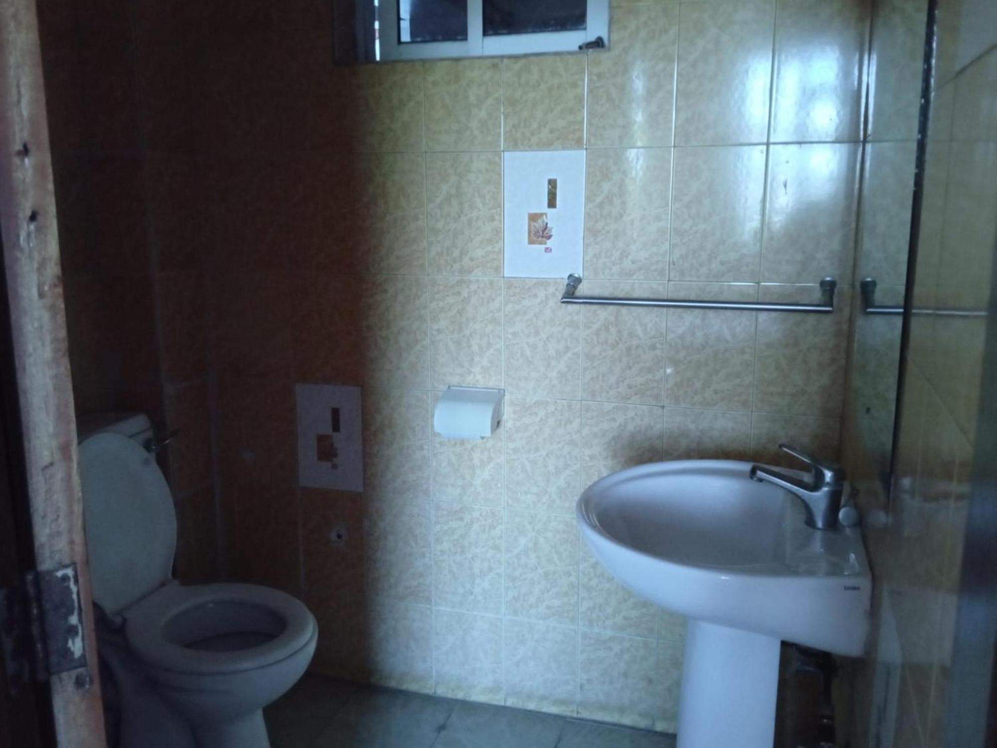 Checkpoint Inn Hotel, Mombasa Zewnętrze zdjęcie