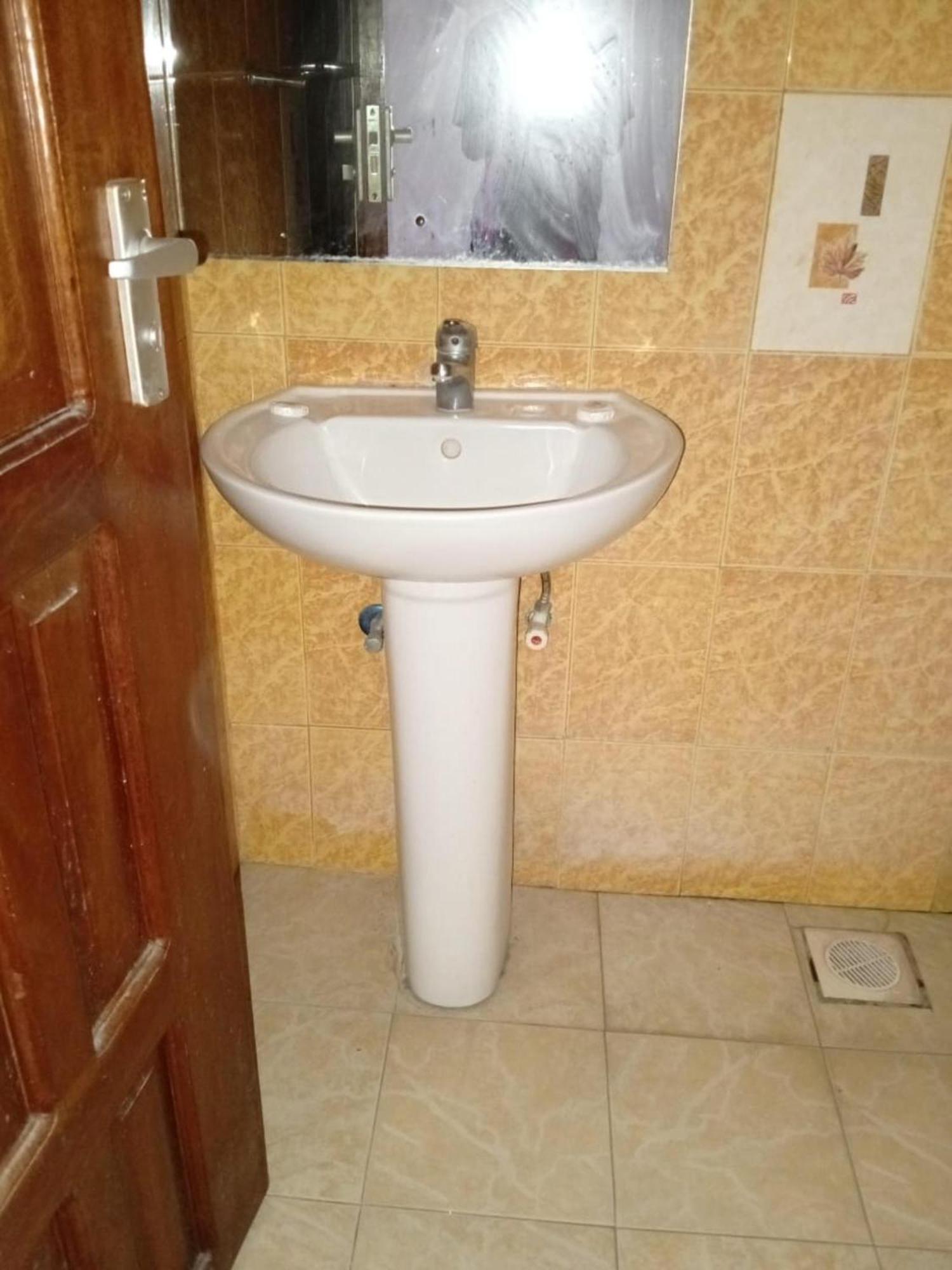 Checkpoint Inn Hotel, Mombasa Zewnętrze zdjęcie