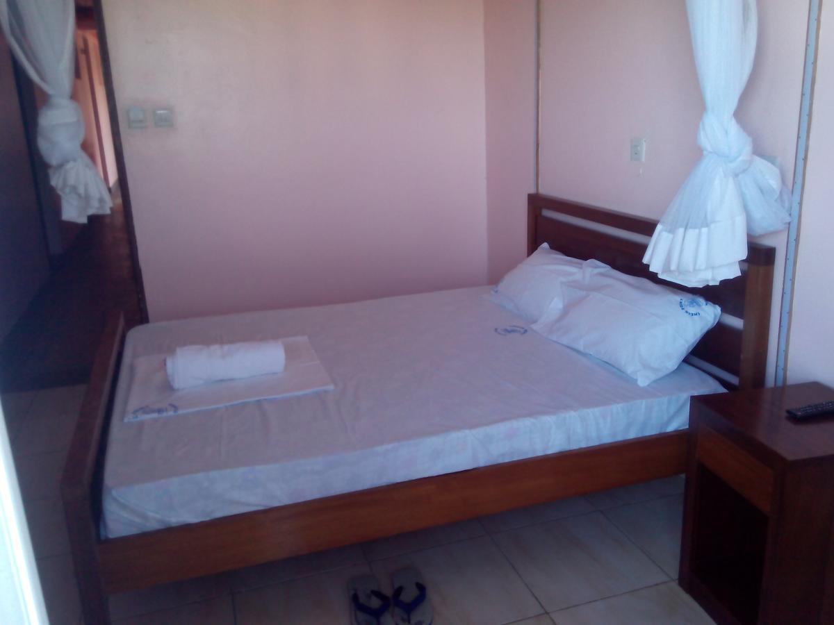 Checkpoint Inn Hotel, Mombasa Zewnętrze zdjęcie